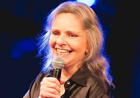 Angela Ro Ro não teve para quem deixar herança; vizinho toma frente