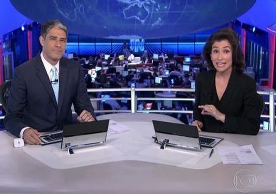Jornal Nacional enche redação com figurantes para não parecer vazia