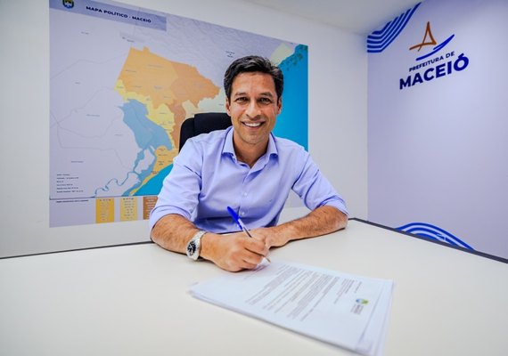 Prefeito de Maceió antecipa salário de outubro para esta terça-feira (27)