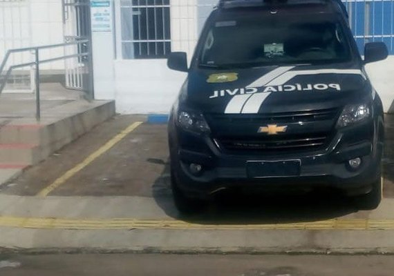 Foragidos da Justiça por latrocínio contra taxista e roubo em empresa são presos