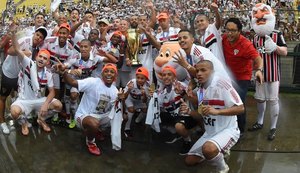 São Paulo vence Vasco nos pênaltis e é tetracampeão da Copinha