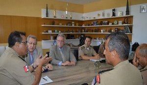 Comandante-geral da Polícia Militar recebe visita de procuradores da PGE