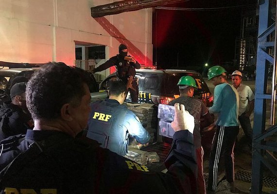 1,2 tonelada de cocaína apreendida pela PRF é incinerada