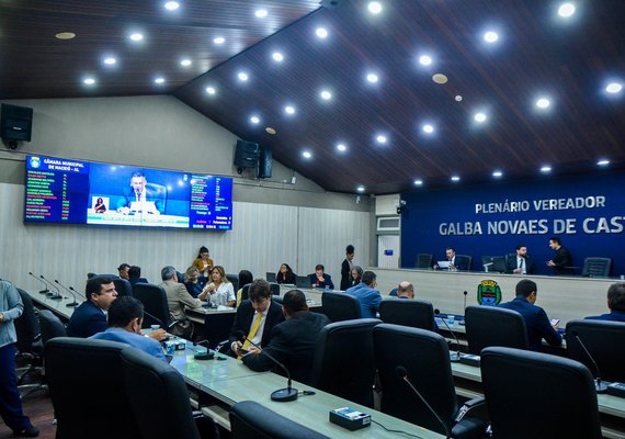 Câmara aprova reajuste de servidores e projetos em benefício de professores e fiscais de trânsito