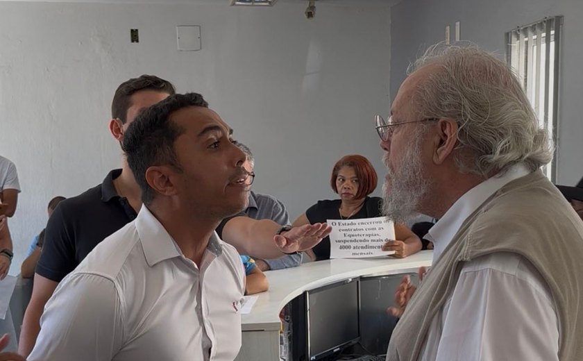Vereador David do Emprego denuncia impedimento de entrada na Sesau durante acompanhamento de mães atípicas