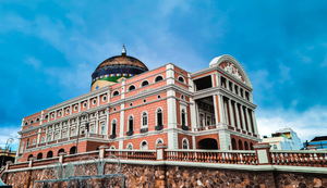 Teatro Amazonas é eleito o 'monumento mais bonito' do Brasil