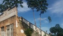 Casa histórica de Penedo desaba e fica destruída