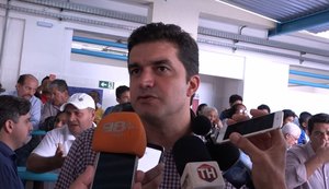 Prefeito de Maceió reinaugura escola Kátia Assunção no Jacintinho