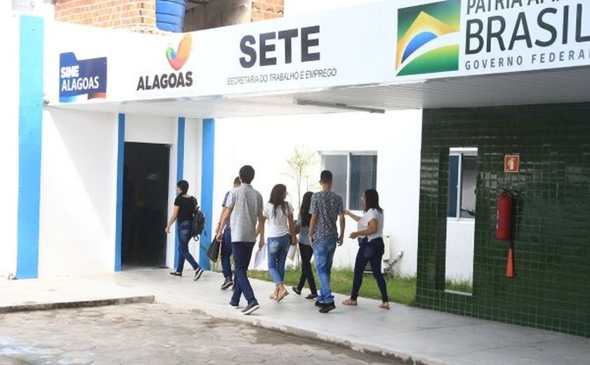 Sine oferece mais de 124 vagas de emprego em Maceió