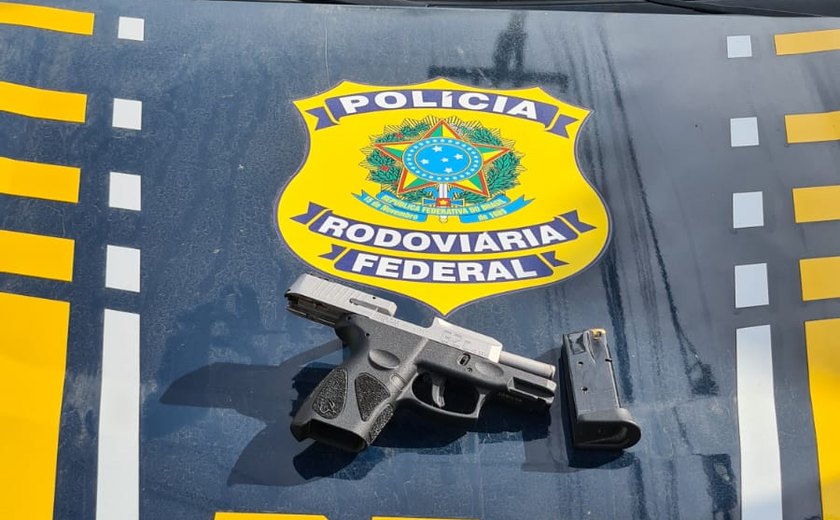 PRF prende homem por porte ilegal de arma em São Miguel dos Campos