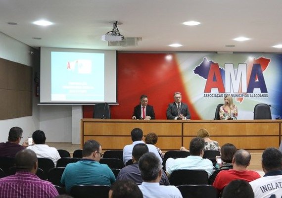 Prefeitos alagoanos buscam mais recursos junto ao INSS