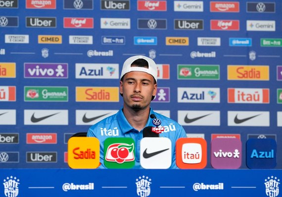 Martinelli exalta bom ambiente da Seleção e projeta partida contra a Escócia
