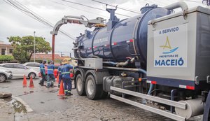 Seminfra leva serviços de drenagem para diversos bairros de Maceió