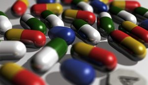 Farmacêuticos alertam para riscos da automedicação