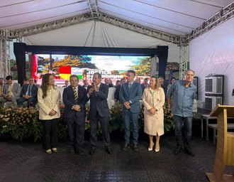Humberto Martins é homenageado com Título de Cidadão Honorário durante encerramento do Arraial da Justiça em Porto Calvo
