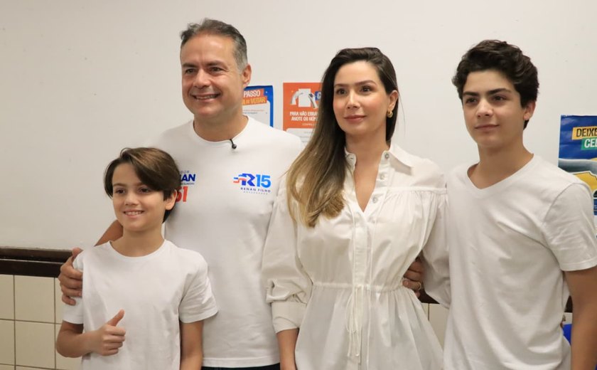 Renan Filho vota em Maceió e aposta em vitória no primeiro turno ao Governo de Alagoas