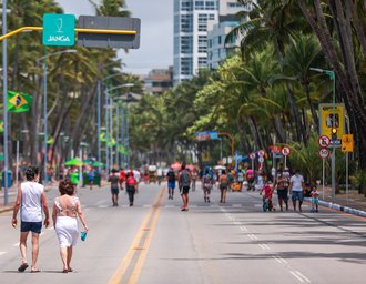 Orla aberta tem horário ampliado a partir deste sábado para lazer