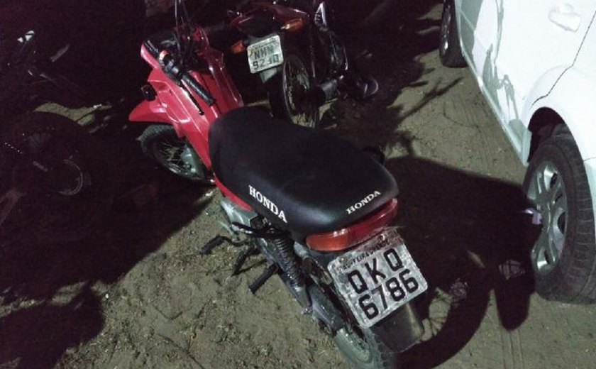 Polícia recupera em São Sebastião moto roubada em Arapiraca