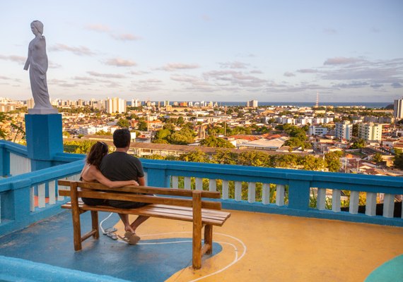 Maceió é um dos destinos mais buscados para o Dia dos Namorados