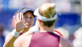 Luisa Stefani avança às oitavas de final nas duplas em Wimbledon