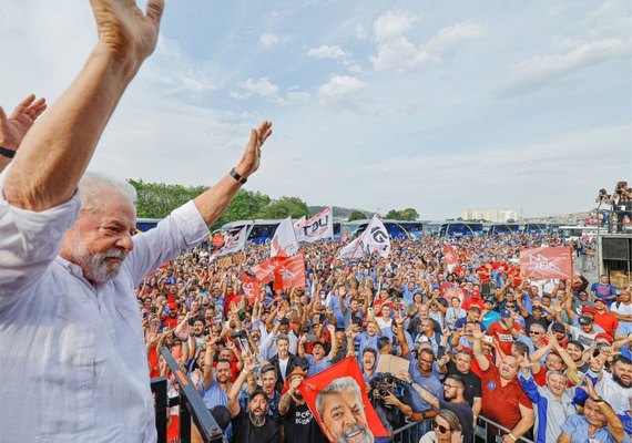 Lula vai ampliar frente para defender democracia e garantir estabilidade