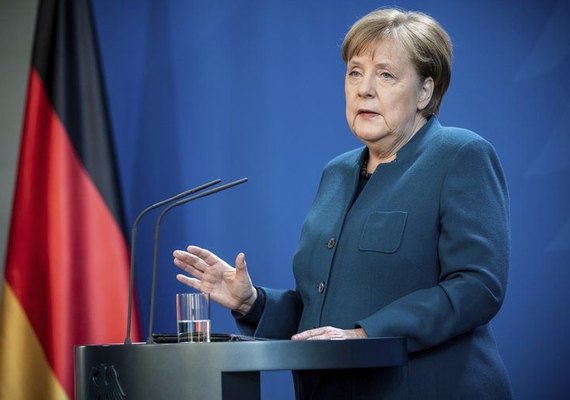 Merkel em quarentena após médico ter resultado positivo para vírus