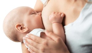 Agosto Dourado: mães devem ficar atentas à saúde das mamas