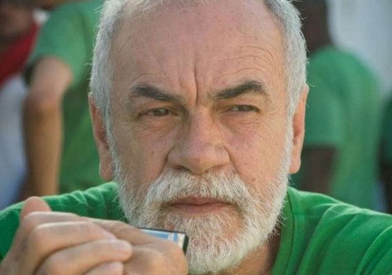 Timóteo, pai de Malagueta, morre em acidente de carro em 'Pega Pega'