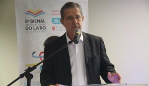 Régis é o 1º secretário a deixar Governo para disputar eleições