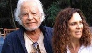 Aos 89 anos, Cid Moreira aparece quase irreconhecível em passeio com a mulher