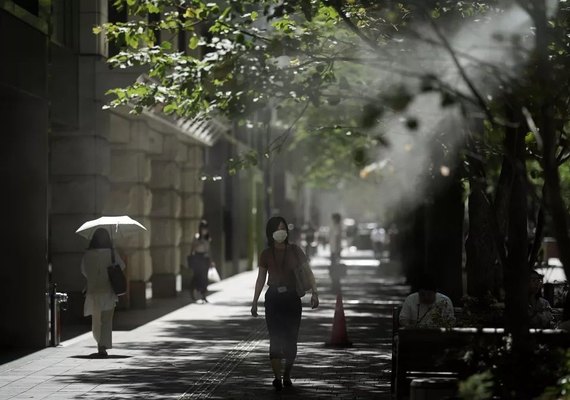 Japão diz que arcará com custo de vacinas contra coronavírus para sua população