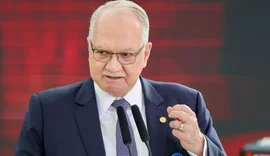 Fachin dá 5 dias para Mendonça e Gonet responderem acusação de Moraes