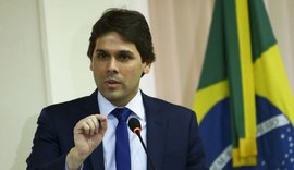 Governo anuncia demissão do presidente do INSS, Renato Rodrigues Vieira