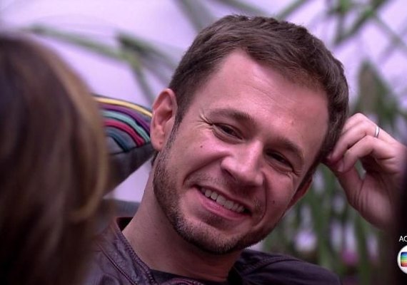 'BBB17': Tiago Leifert tem atitude inédita e comanda reality de dentro da casa