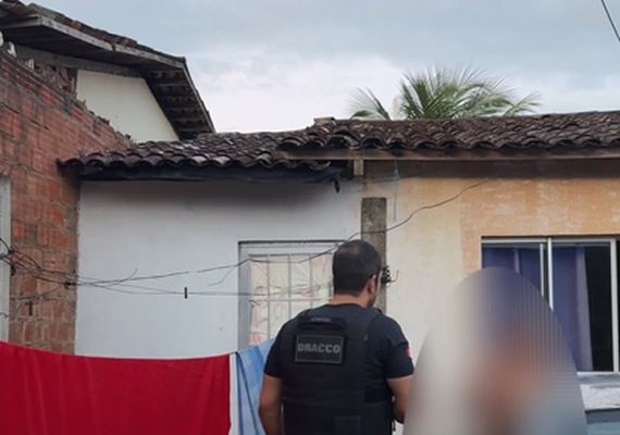 Tradutor  preso por compartilhar conteúdo ilegal em Maceió já atuou como intérprete em ações policiais