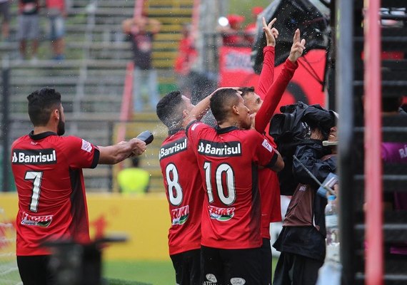 Brasil de Pelotas vence e tira a invencibilidade do Figueirense