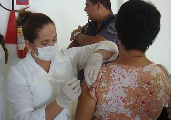 Influenza: vacina continua sem restrição de público-alvo em Maceió