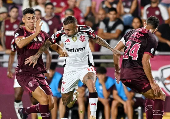 Flamengo joga mal e inicia Recopa Sul-Americana com derrota