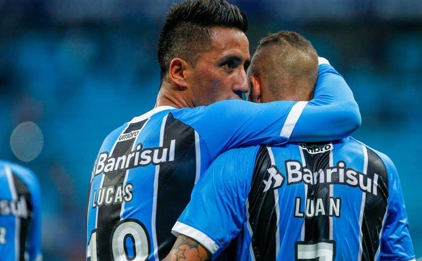 Grêmio vence o Vasco em Porto Alegre com gols de Barrios e Luan