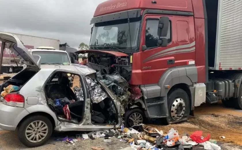Tragédia na BR-251: família alagoana morre em colisão no Norte de Minas