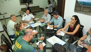 Semarh fornece equipamentos para otimizar a limpeza das praias atingidas pelo óleo