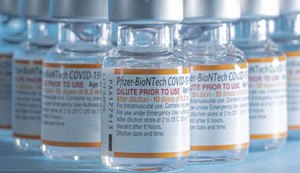 Novo carregamento da vacina pediátrica da Pfizer chega ao Brasil