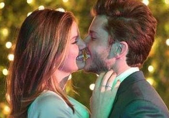 Klebber Toledo e Camila Queiroz se casarão em cerimônia íntima após novela
