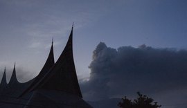 Sobe para 13 o número de mortos por conta de erupção de vulcão na Indonésia
