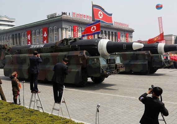 Coreia do Norte dispara míssil de Pyongyang para leste, dizem militares