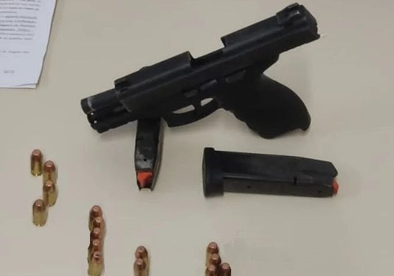 Jovem de 24 anos é preso no conjunto Eustáquio Gomes por porte ilegal de arma de fogo