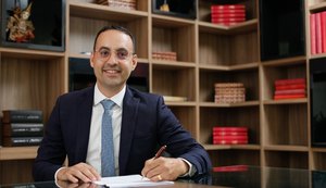 Com aval do PSDB, advogado Yuri Pontes assume a Maceió Investe