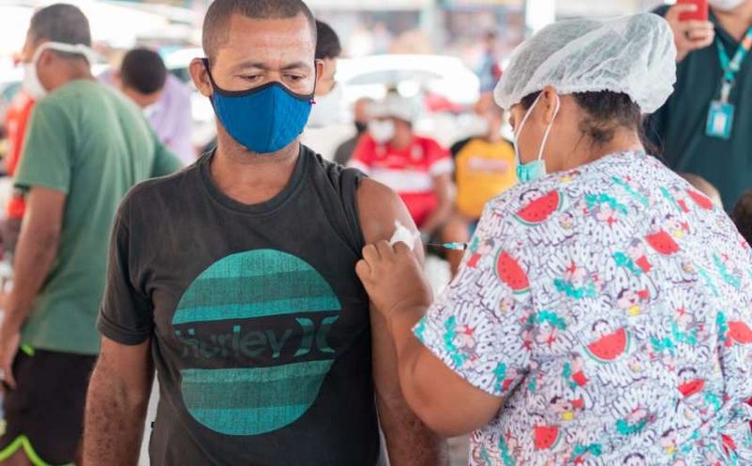 Maceió já aplicou mais de 1,5 milhão de doses de vacinas contra a Covid-19