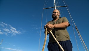 Mesclando poesia e música, compositor Chico Torres lança o disco “Segunda Navegação”