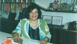 Mãe de deputado veste a camisa do MDB disposta a concorrer uma vaga na Câmara de Maceió